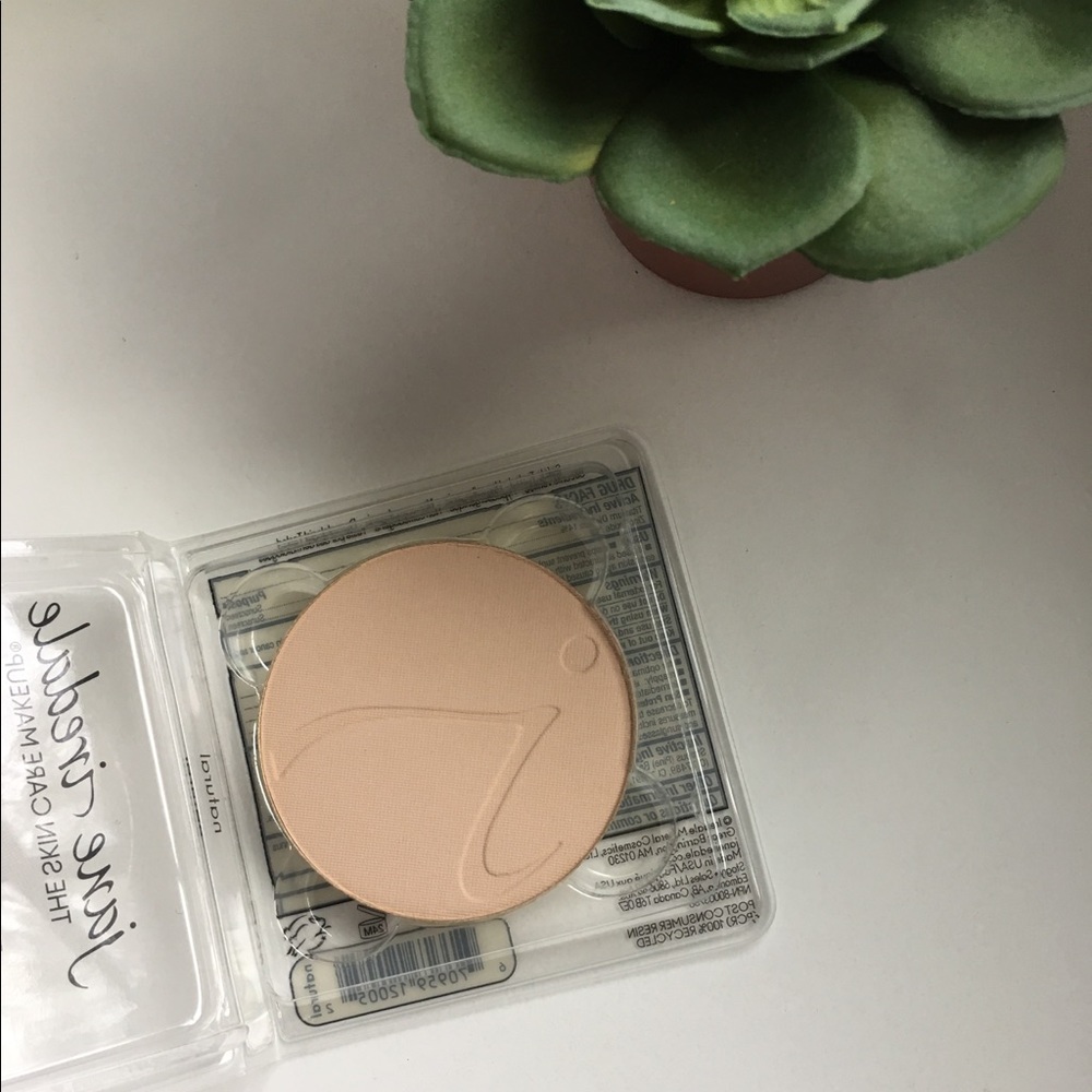 Natural • Pure Pressed Mineral Foundation REFILL